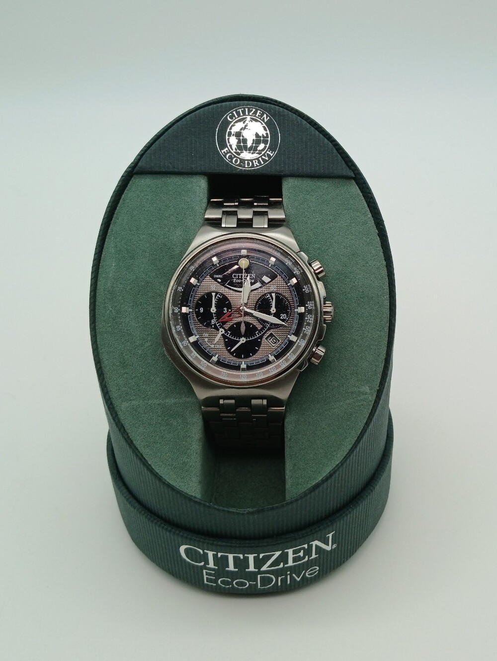 Citizen Eco-Drive Watch with Box and Booklets 630986